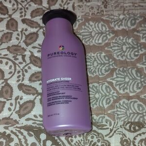 Pureology.Hydrate Sheer Shampoo